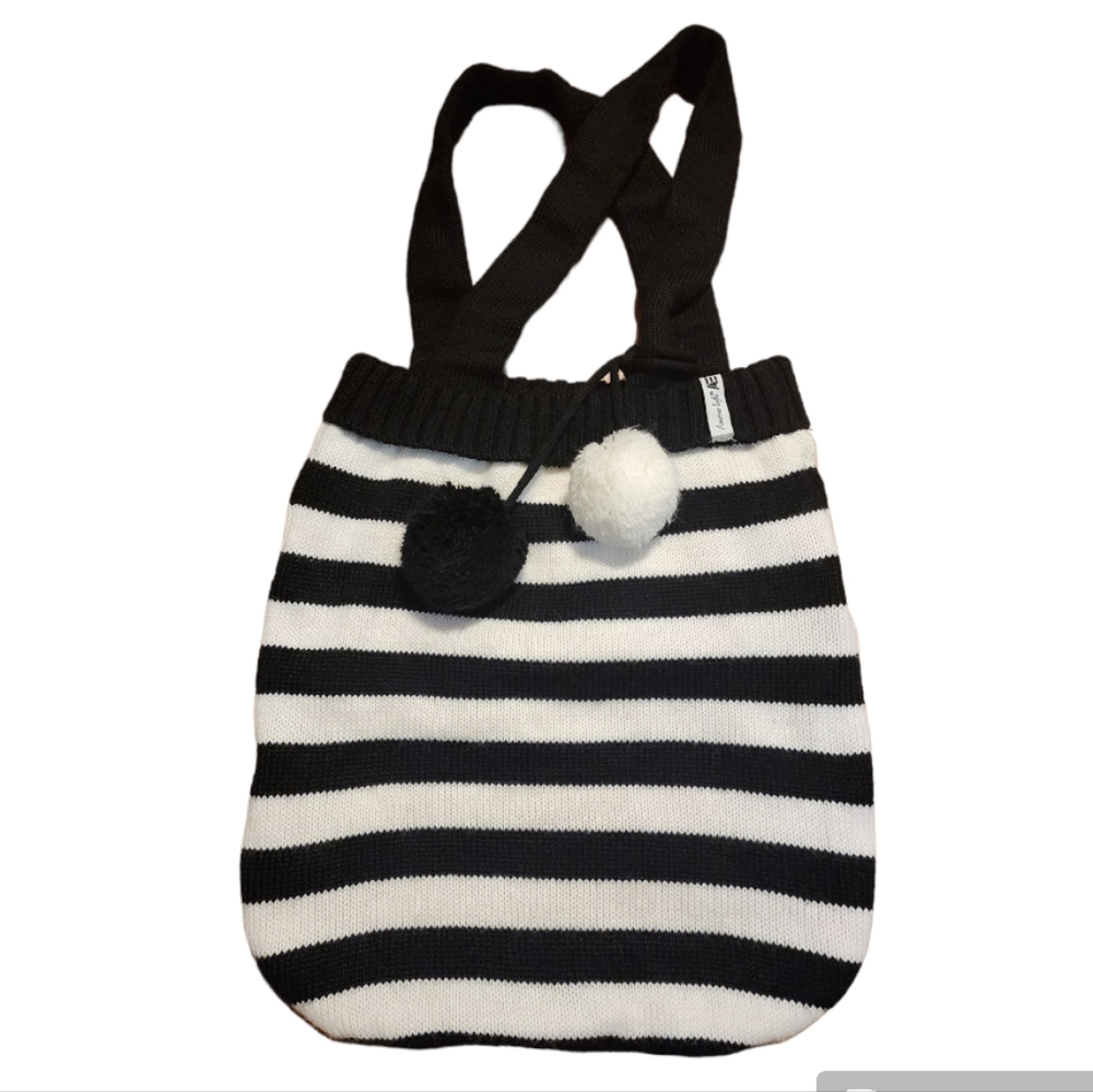 American Eagle Black and White Striped Sweater Knit Pilurse